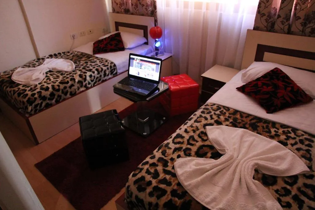 Hotel Parlamenti Tirana